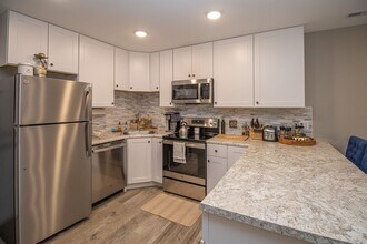 301 Sanford Ave in Columbia, MO - Building Photo - Building Photo