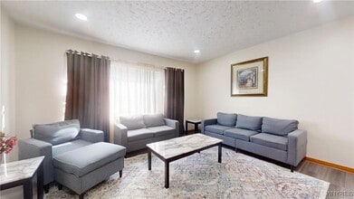 532 16th St in Niagara Falls, NY - Building Photo - Building Photo