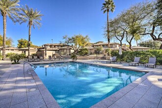 15240 N Clubgate Dr, Unit ID1386190P in Scottsdale, AZ - Foto de edificio - Building Photo