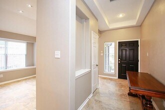 155 Avonlea Ct in Spring, TX - Foto de edificio - Building Photo