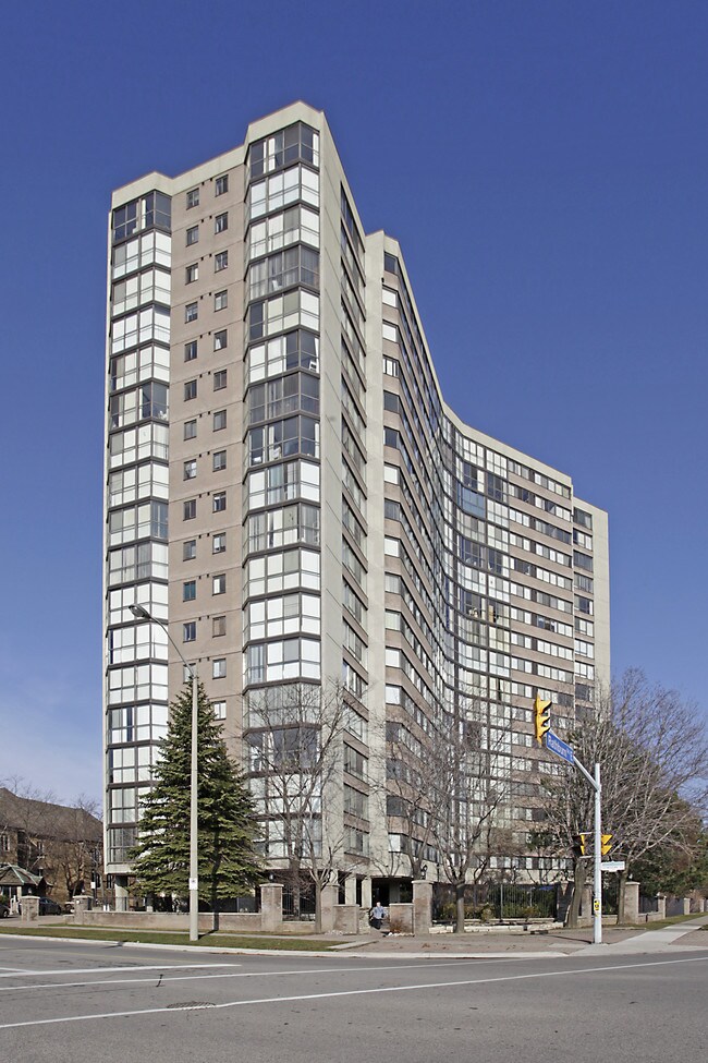 Sherwood Place Condos in Mississauga, ON - Building Photo - Primary Photo