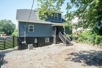 511 Dunbar St in Durham, NC - Building Photo - Building Photo