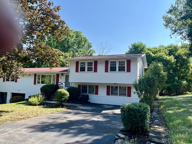 304 Mayson Ave