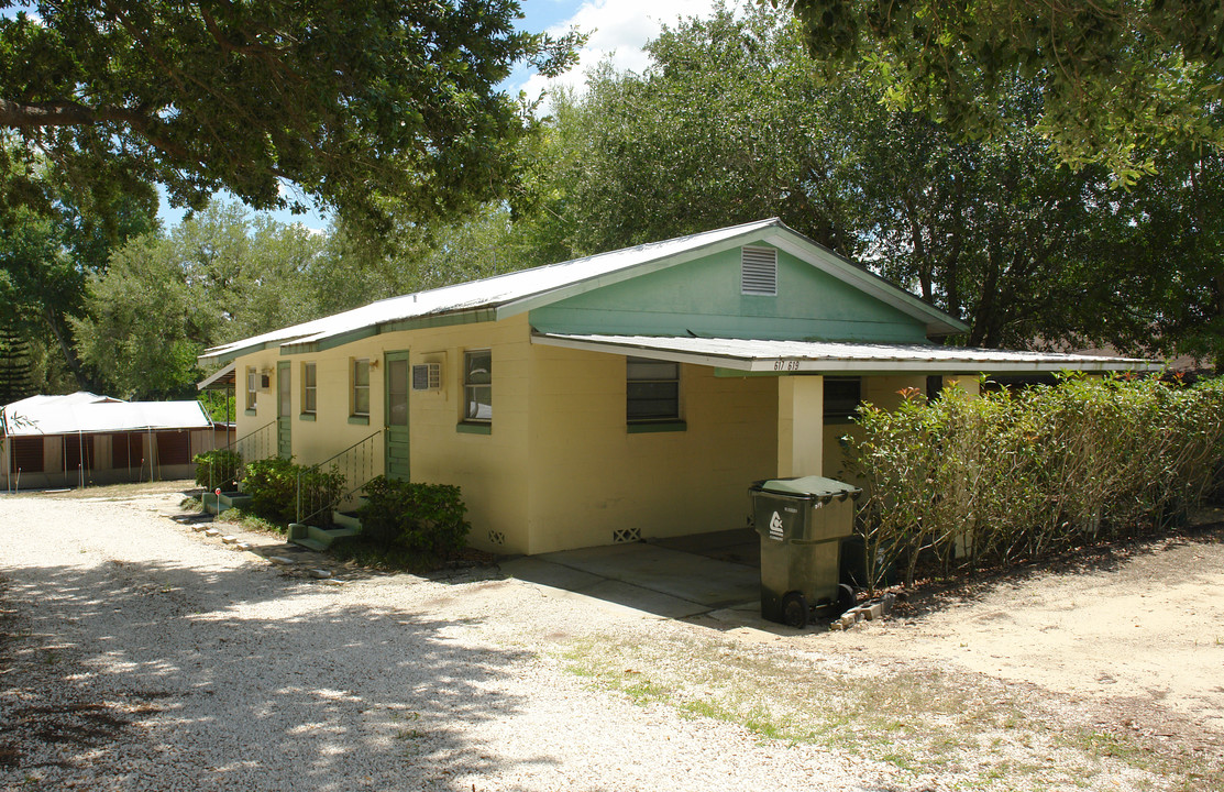 617-619 W Desoto St in Clermont, FL - Building Photo