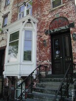 578 Madison Ave in Albany, NY - Building Photo