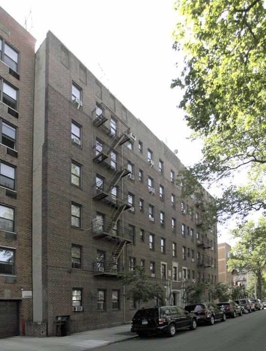 1375 E 18th St in Brooklyn, NY - Building Photo