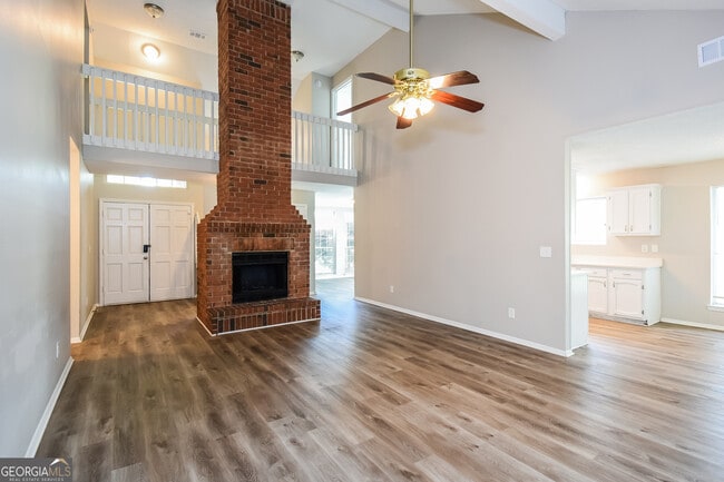 492 Crestwood Ct in Lithonia, GA - Building Photo - Building Photo