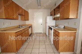 1587 Bengal Dr in El Paso, TX - Building Photo - Building Photo