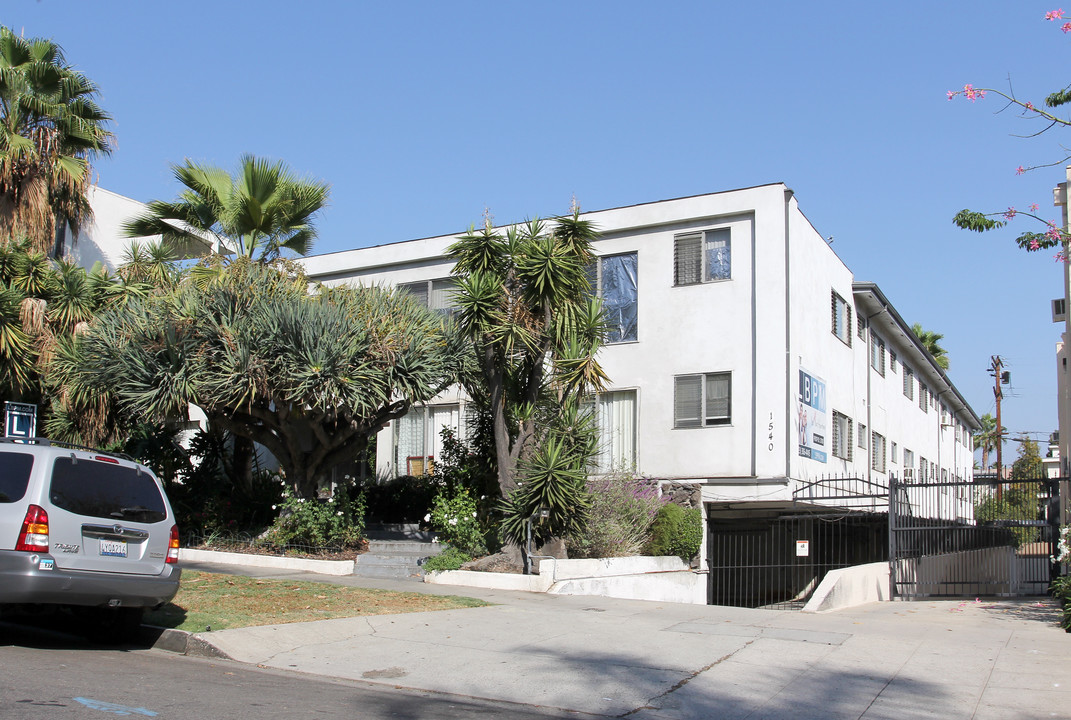 1540 N Laurel Apartments in West Hollywood, CA - Foto de edificio