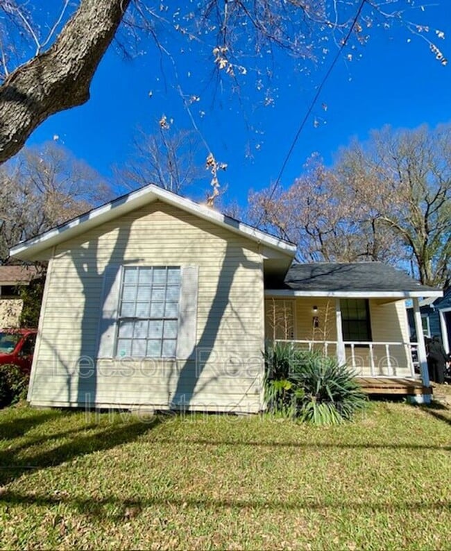 3042 Fulton St in Shreveport, LA - Building Photo - Building Photo