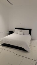 13001 SW 191t Ter-Unit -o in Miami, FL - Building Photo - Building Photo