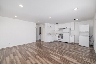 CATO in Torrance, CA - Building Photo - Interior Photo