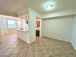 8490 Kingbird Loop in Ft. Myers, FL - Foto de edificio - Building Photo