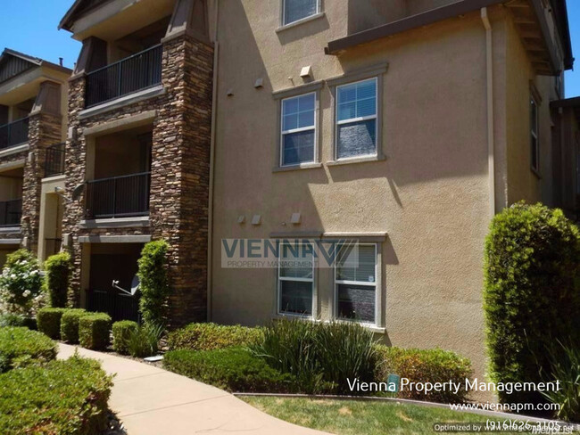 6521 Hearthstone Cir in Rocklin, CA - Building Photo - Building Photo