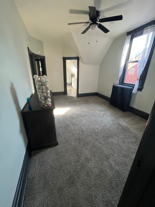 829 Maple Ave, Unit Apartment 3