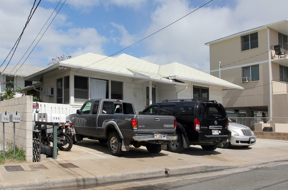 736 Birch St in Honolulu, HI - Foto de edificio