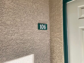 5271 S Lindell Rd in Las Vegas, NV - Building Photo - Building Photo