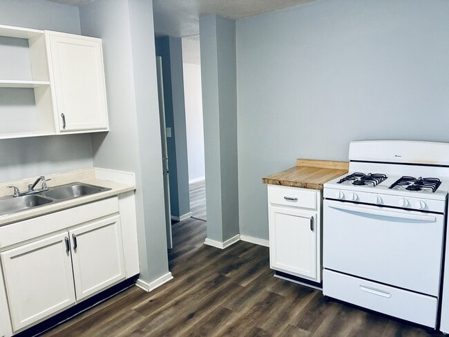 property at 1103 N 8th St