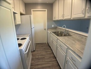 3207 W Willow Knolls Dr in Peoria, IL - Building Photo - Building Photo