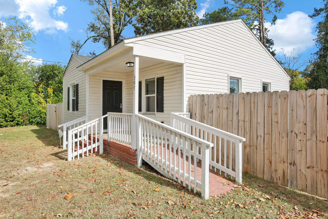 307 Faison Ave in Fayetteville, NC - Foto de edificio