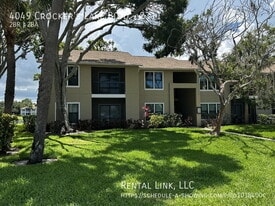 4049 Crockers Lake Blvd in Sarasota, FL - Building Photo