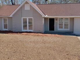 1100 43rd Ct in Phenix City, AL - Building Photo