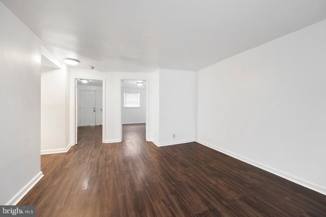 property at 3816 W Bay Ave