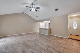 25747 Timber Lakes Dr in Spring, TX - Building Photo - Building Photo