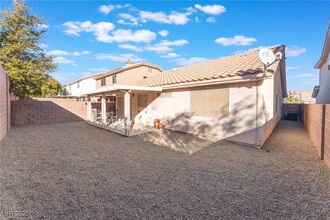 3773 Tranquil Canyon Ct in Las Vegas, NV - Building Photo - Building Photo