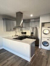 1244 E. 4th Street Apartments in Long Beach, CA - Building Photo - Building Photo