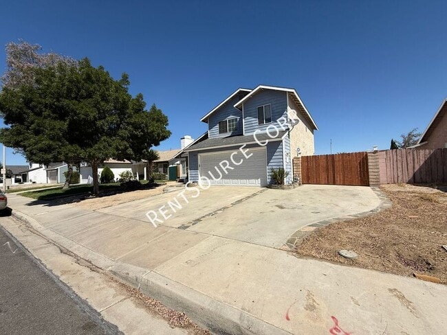 4835 Katrina Pl in Palmdale, CA - Building Photo - Building Photo
