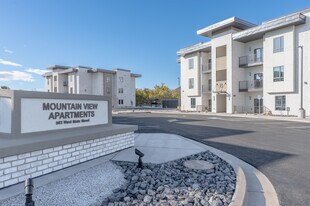 Mountain View Apartments in Hurricane, UT - Building Photo