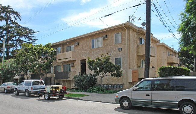 3605 Watseka Ave in Los Angeles, CA - Foto de edificio - Building Photo