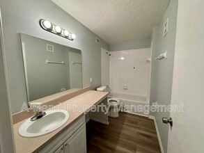 304 Washington Palm Loop in Davenport, FL - Building Photo - Building Photo