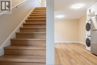 3495 Bloomfield Rd in Windsor, ON - Foto de edificio - Building Photo