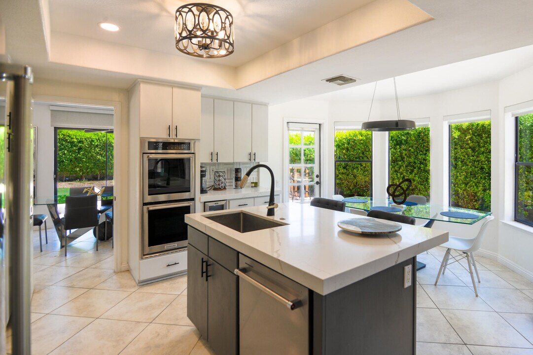 74830 Waring Ct in Palm Desert, CA - Building Photo
