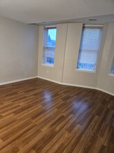 2645 N Charles St, Unit B in Baltimore, MD - Building Photo - Building Photo
