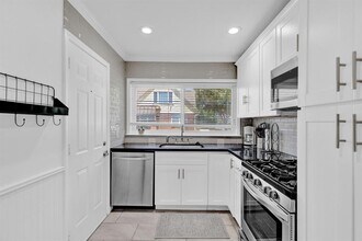 5516 Chenevert St in Houston, TX - Building Photo - Building Photo