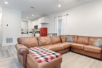 2825 Farragut St in Dallas, TX - Building Photo - Building Photo