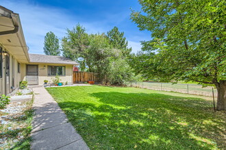 11671 W Katherine Ave in Lakewood, CO - Building Photo - Building Photo