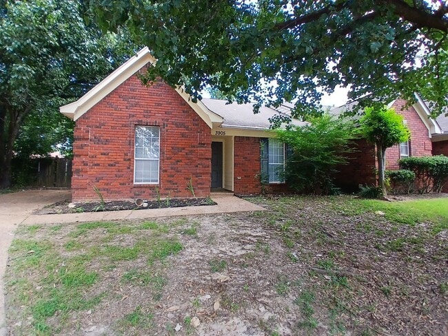 property at 3905 Moss Bank Cove