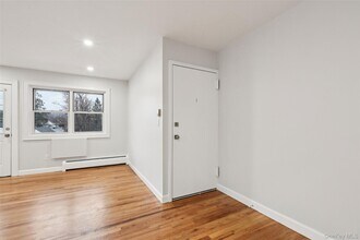 16 Francis Ave in Nyack, NY - Building Photo - Building Photo