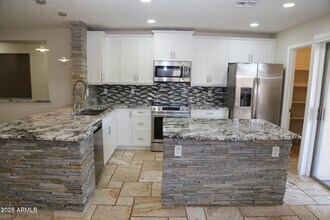 1108 E Pinto Dr in Gilbert, AZ - Building Photo - Building Photo