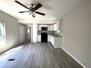 87 Paris Dr in Pottsboro, TX - Building Photo - Building Photo