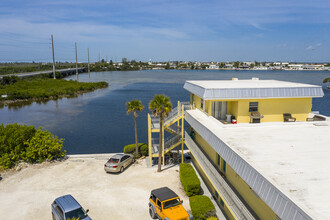 201 Coppitt Rd in Key West, FL - Building Photo - Building Photo