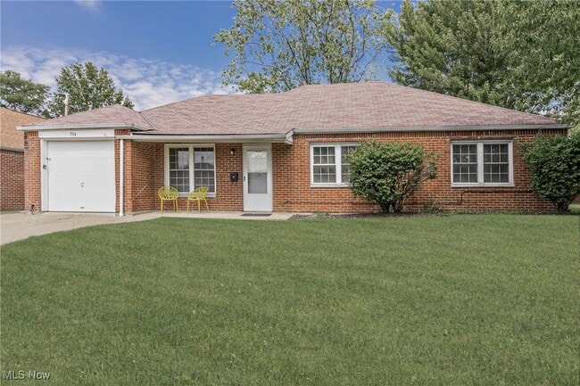 property at 754 Hemlock Dr