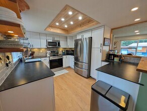 8221 Birch Ln in Juneau, AK - Building Photo - Building Photo