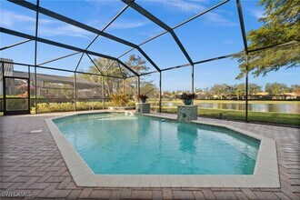 8792 Largo Mar Dr in Ft. Myers, FL - Building Photo - Building Photo