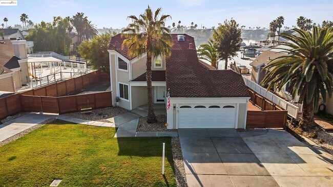 4730 Spinnaker Way in Discovery Bay, CA - Building Photo - Building Photo