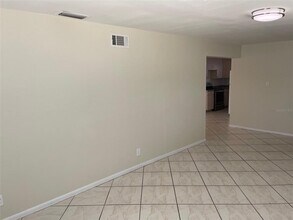 3704 36th St W in Bradenton, FL - Building Photo - Building Photo